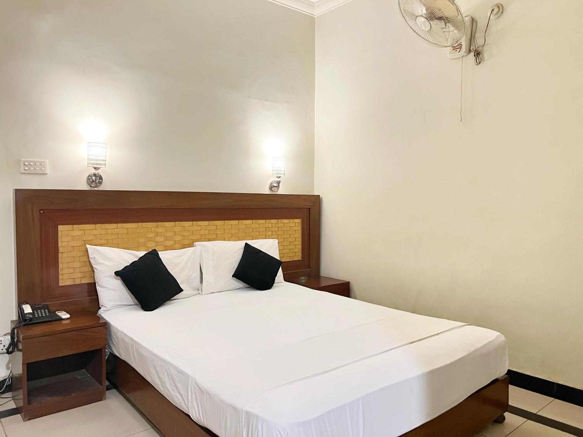 The Grand Hotel Multan Eksteriør billede
