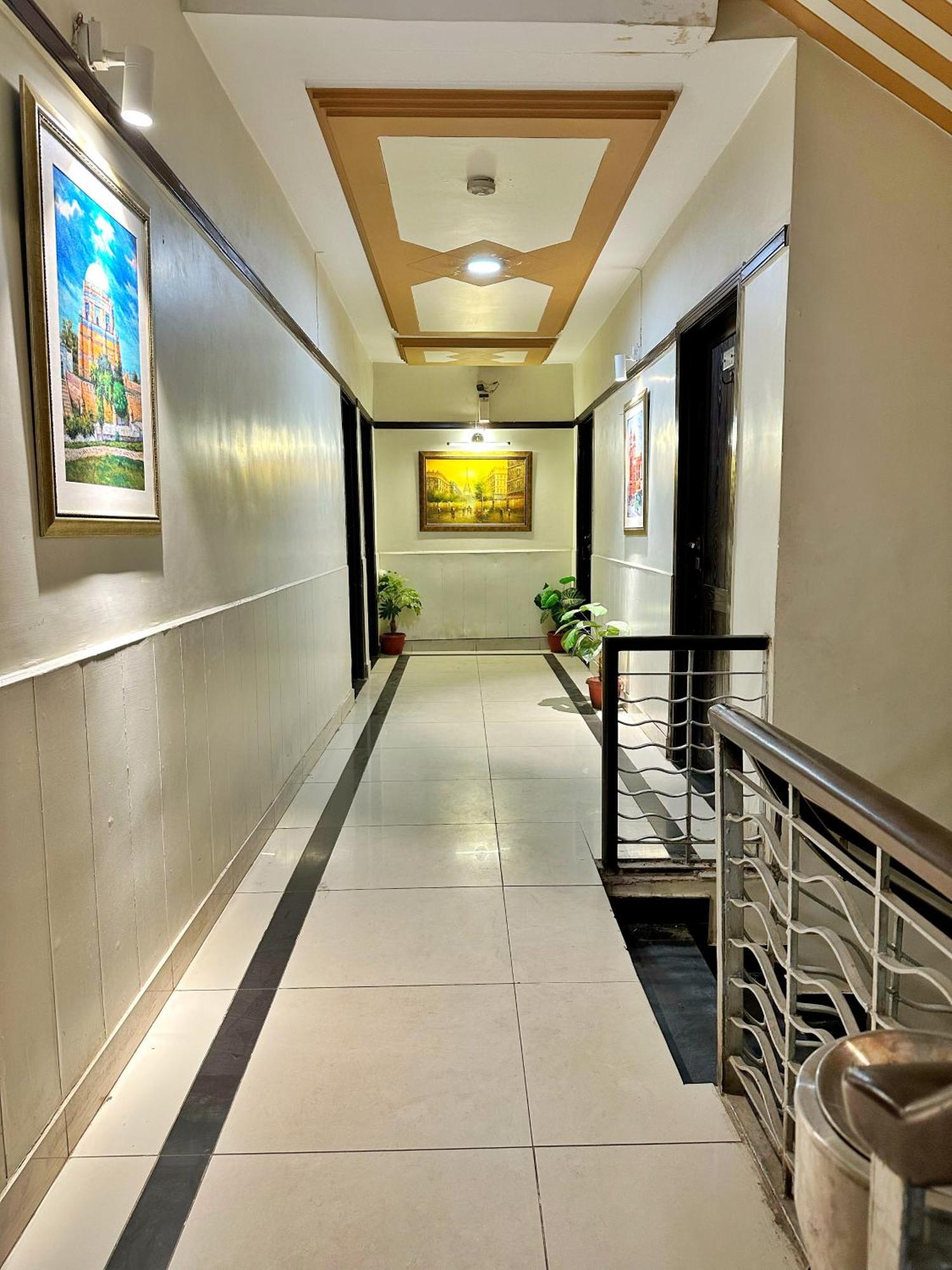The Grand Hotel Multan Eksteriør billede