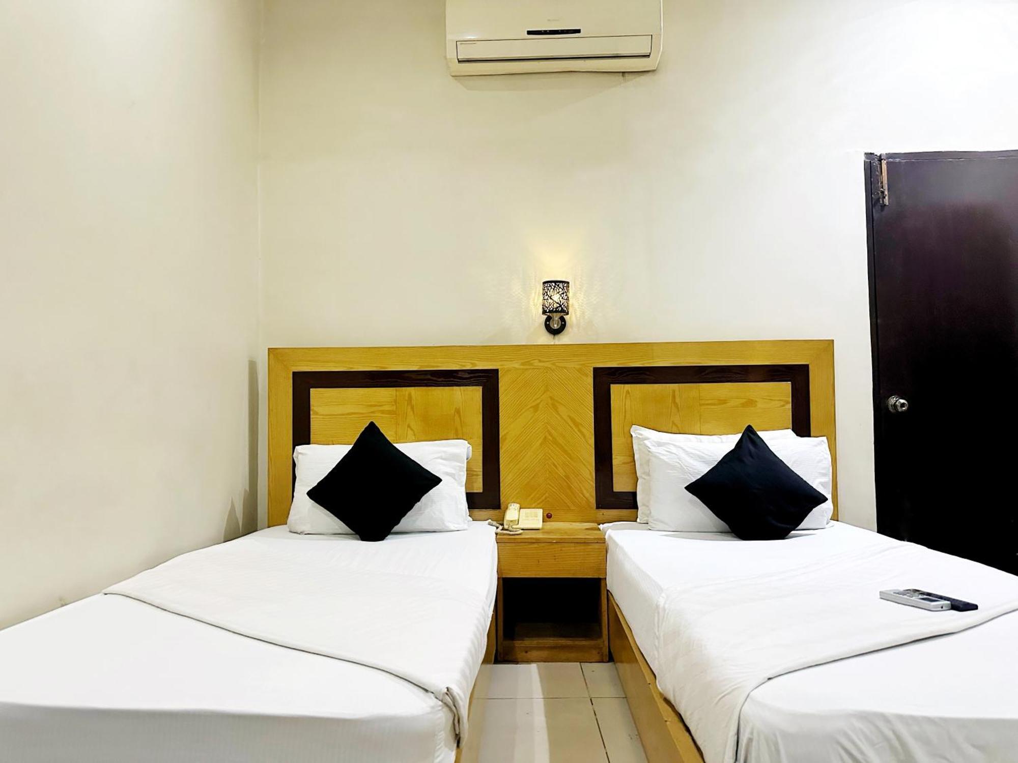 The Grand Hotel Multan Eksteriør billede